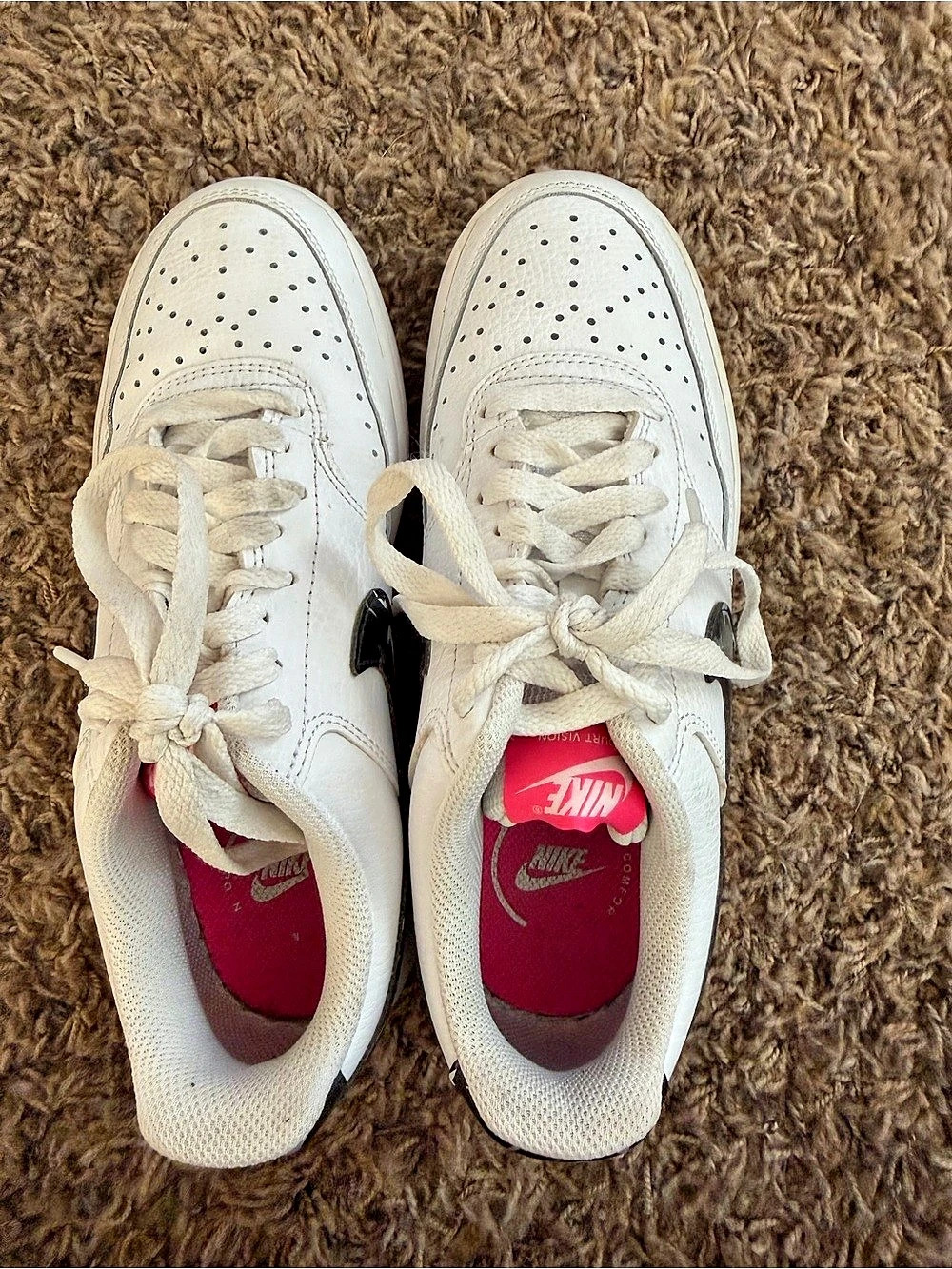 Nike Air Force 1 White & Black Sneakers US 7